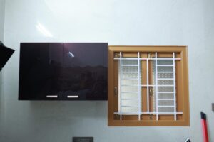 photo_6122922471607438160_y