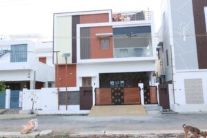 photo_6122922471607438170_y